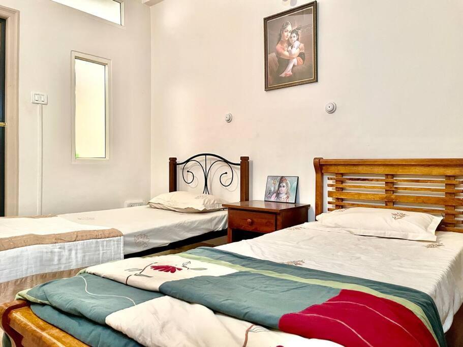 Shanthi Home Stay Puttaparthi Ngoại thất bức ảnh